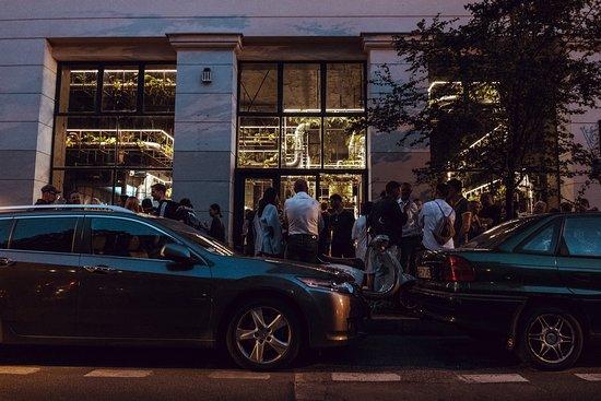 Foton Bar